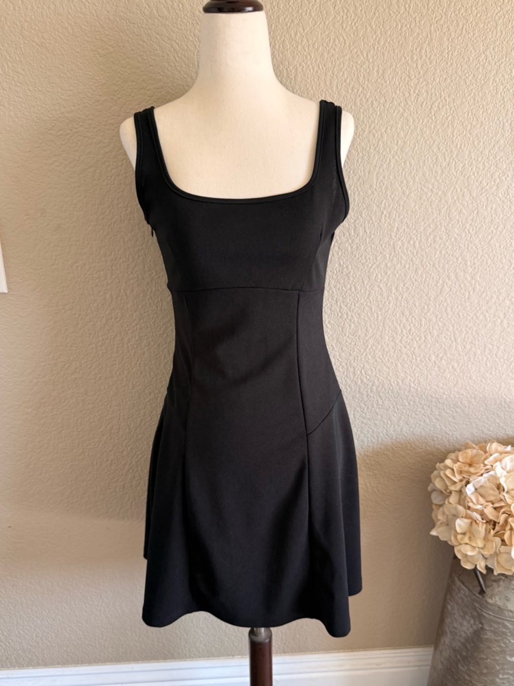 SHEIN Black Square Neck Sleeveless Mini Dress
